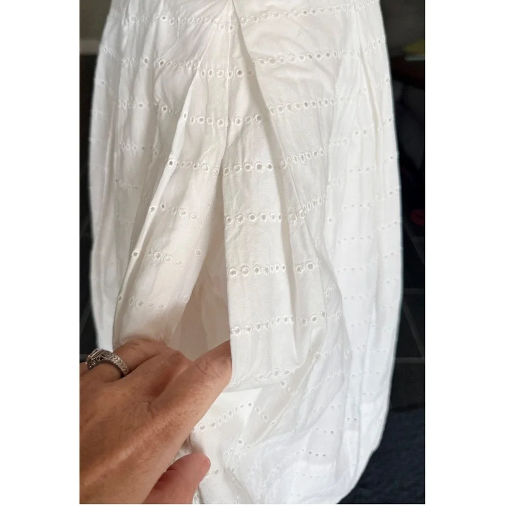 GAP white cotton